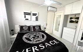 Apartamento Con Piscina Y Aire Acondicionado